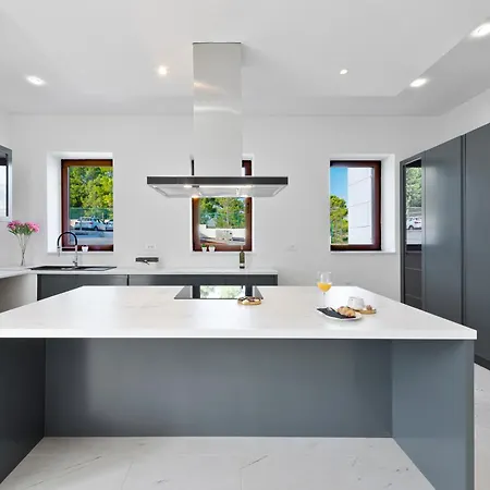 Luxury Coral In Dubrovnik Villa Cilipi