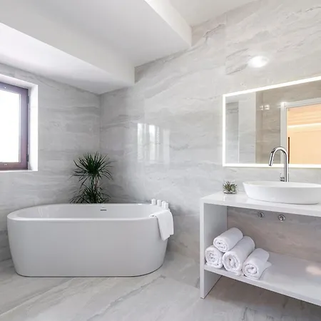 Luxury Coral In Dubrovnik Čilipi