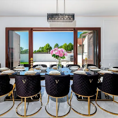 Luxury Coral In Dubrovnik Villa Cilipi